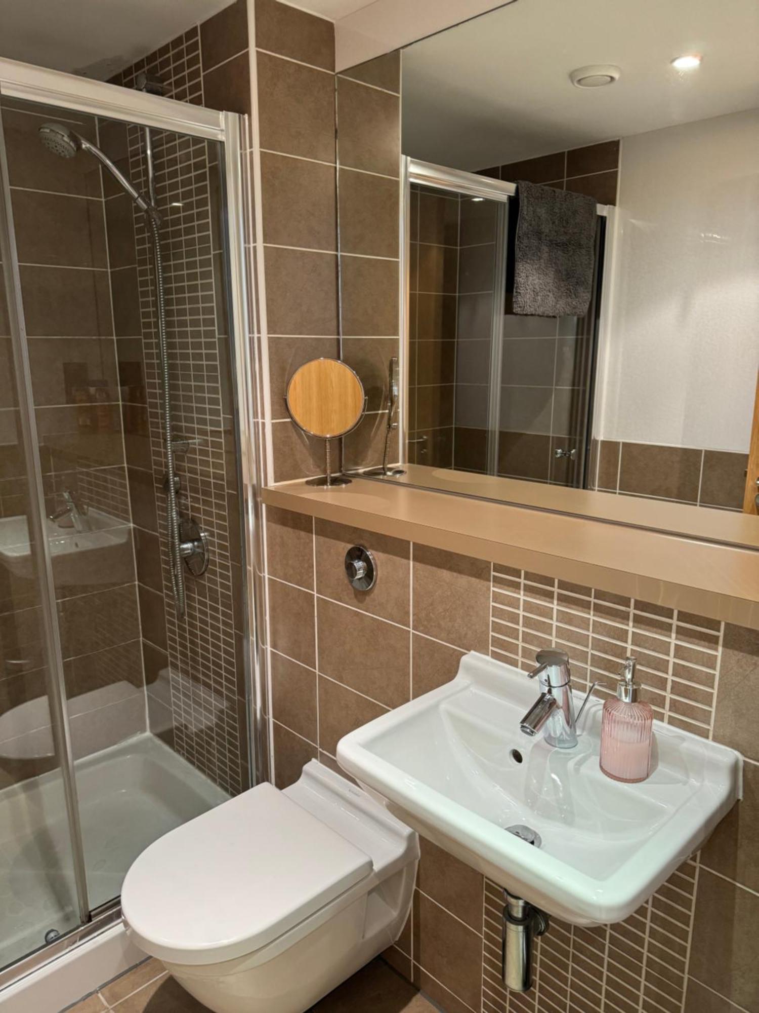 Merchant City Luxury 2 Bedroom Apartment With Secure Parking Available On Request Glasgow Zewnętrze zdjęcie